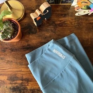 GYMSHARK | light blue workout leggings